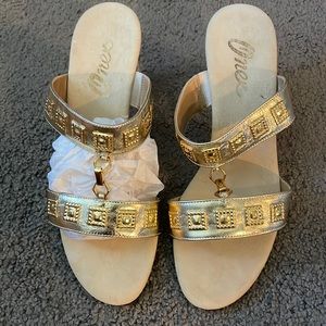 Womens gold slide sandals size 7